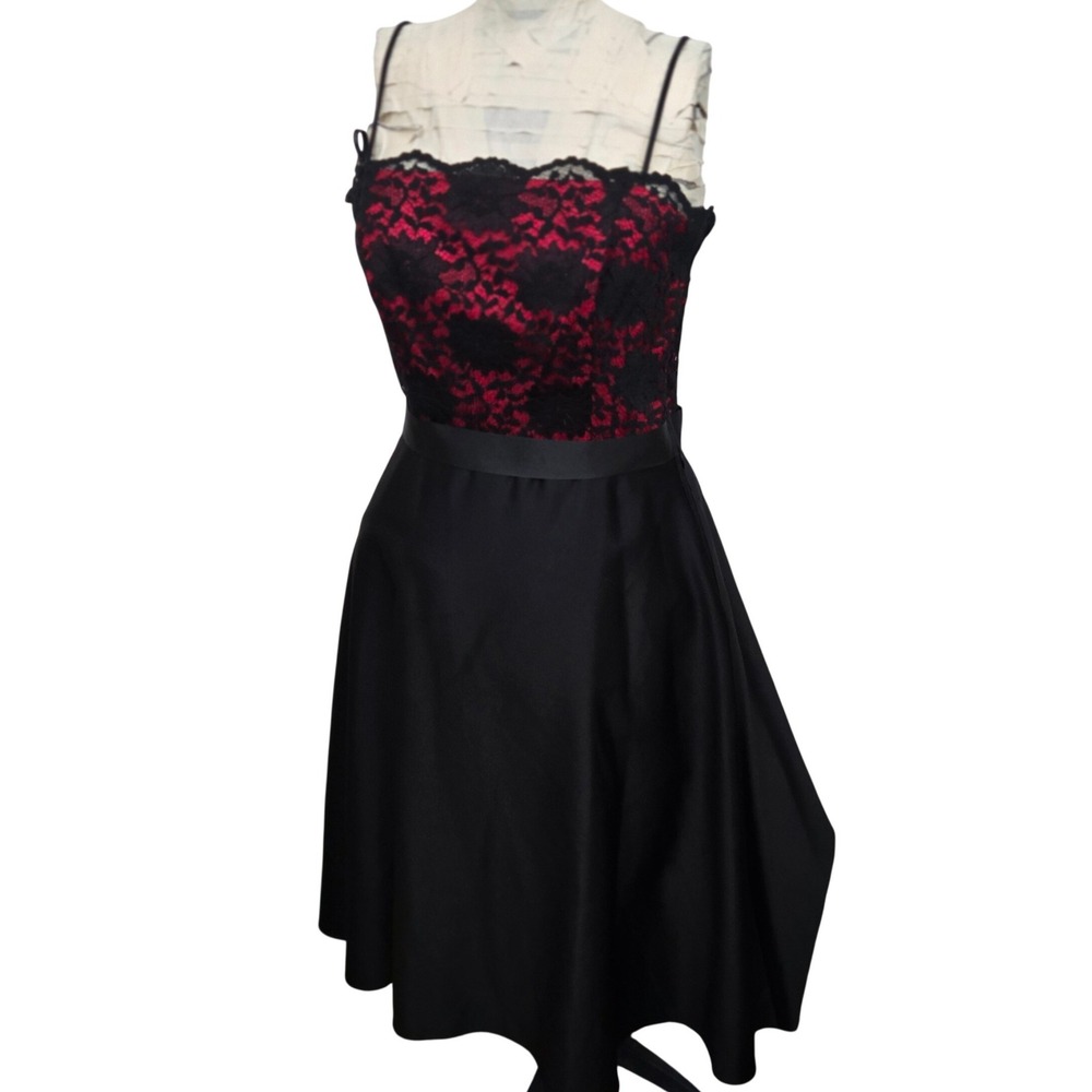 Vintage Betsy & Adam Goth Prom Dress 8 USA Made Black‎ Lace Red Vampy Whimsigoth